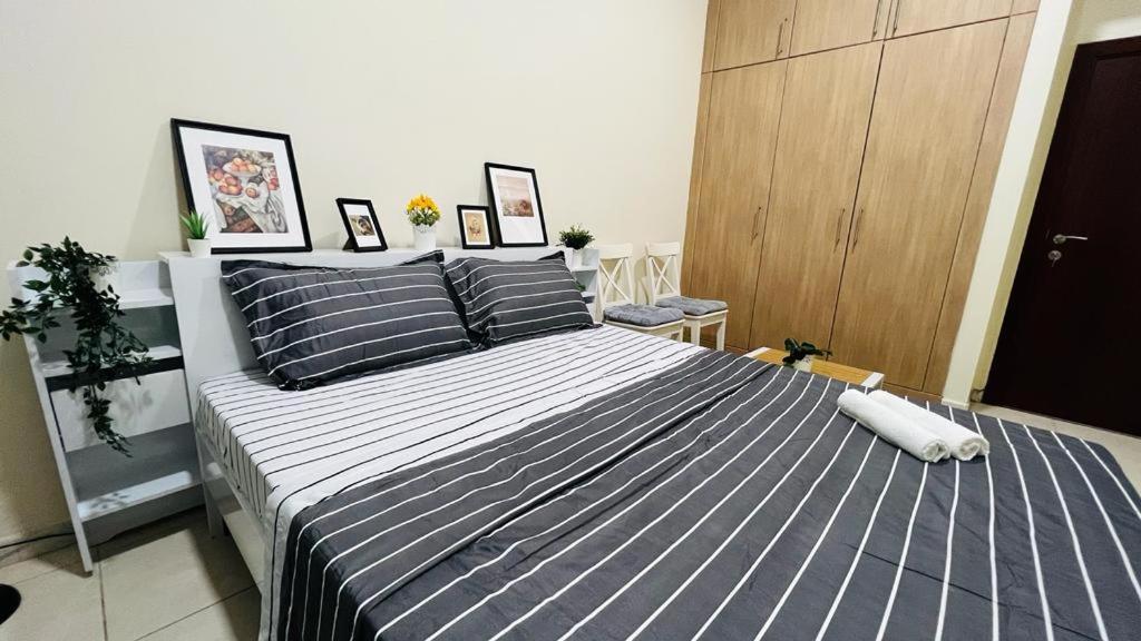 Beautiful Bedroom In Al Barsha Near Mashreq Metro Ντουμπάι Εξωτερικό φωτογραφία