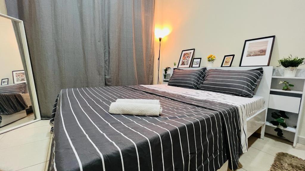 Beautiful Bedroom In Al Barsha Near Mashreq Metro Ντουμπάι Εξωτερικό φωτογραφία
